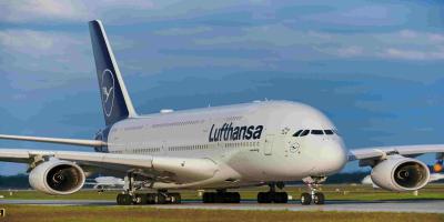 Lufthansa Orders Extra Fuel on Frankfurt Flights Amid Supply Concerns